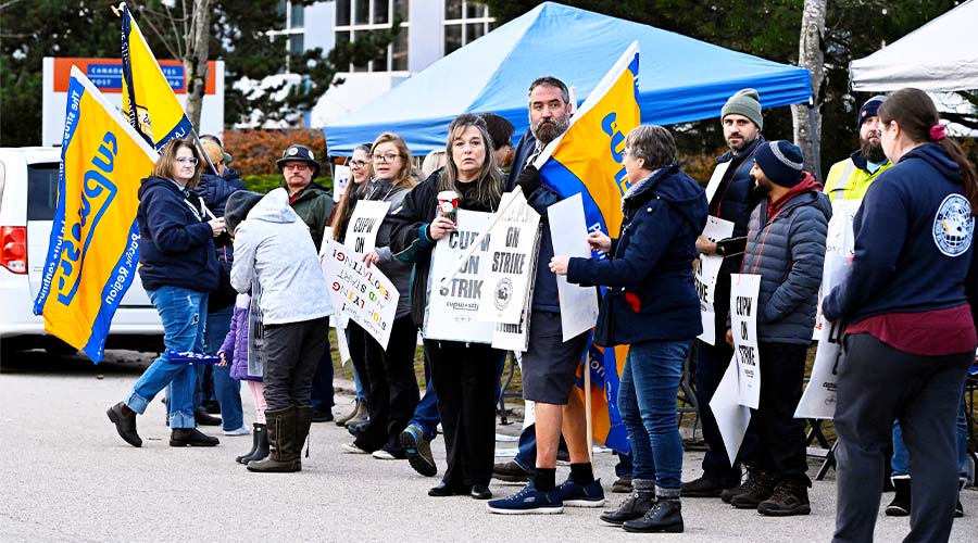 اعتصاب کارکنان پست کانادا: تغییرات ساختاری و پایان تحویل درب‌به‌درب